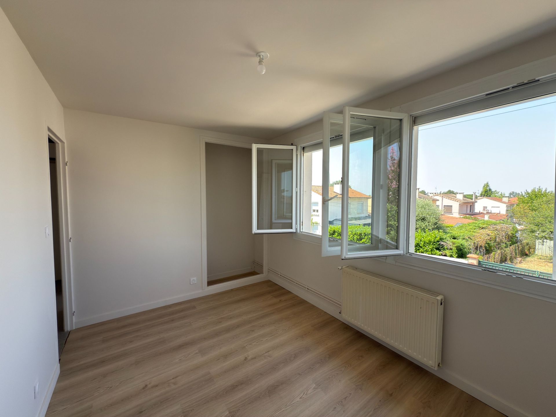 luxury house 5 Rooms for rent on L UNION (31240)