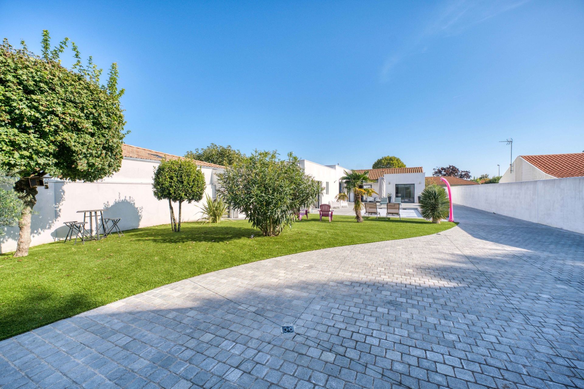 maison contemporaine 5 Pièces en vente sur AYTRE (17440)