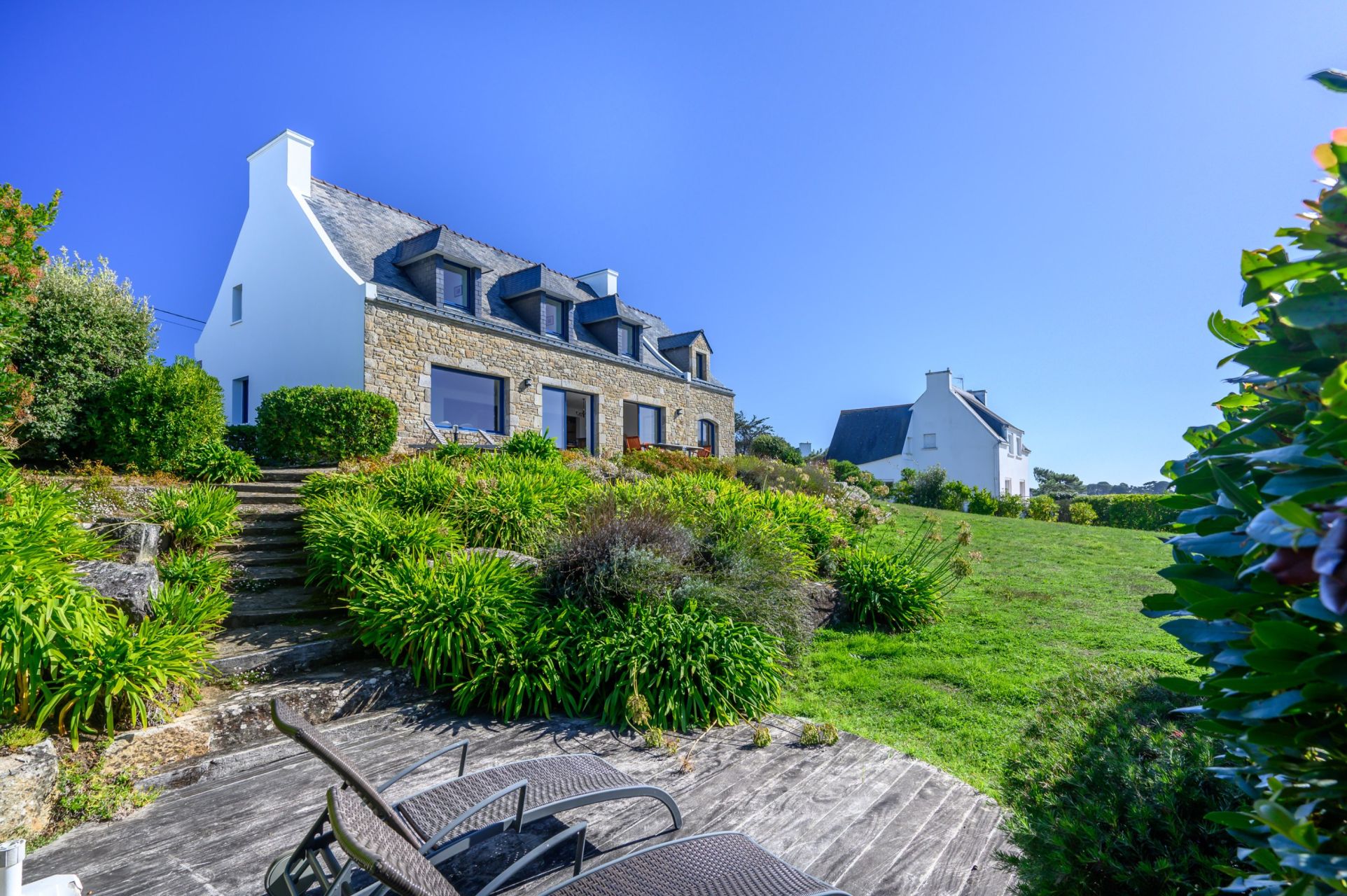 luxury house 6 Rooms for sale on PORT NAVALO (56640)