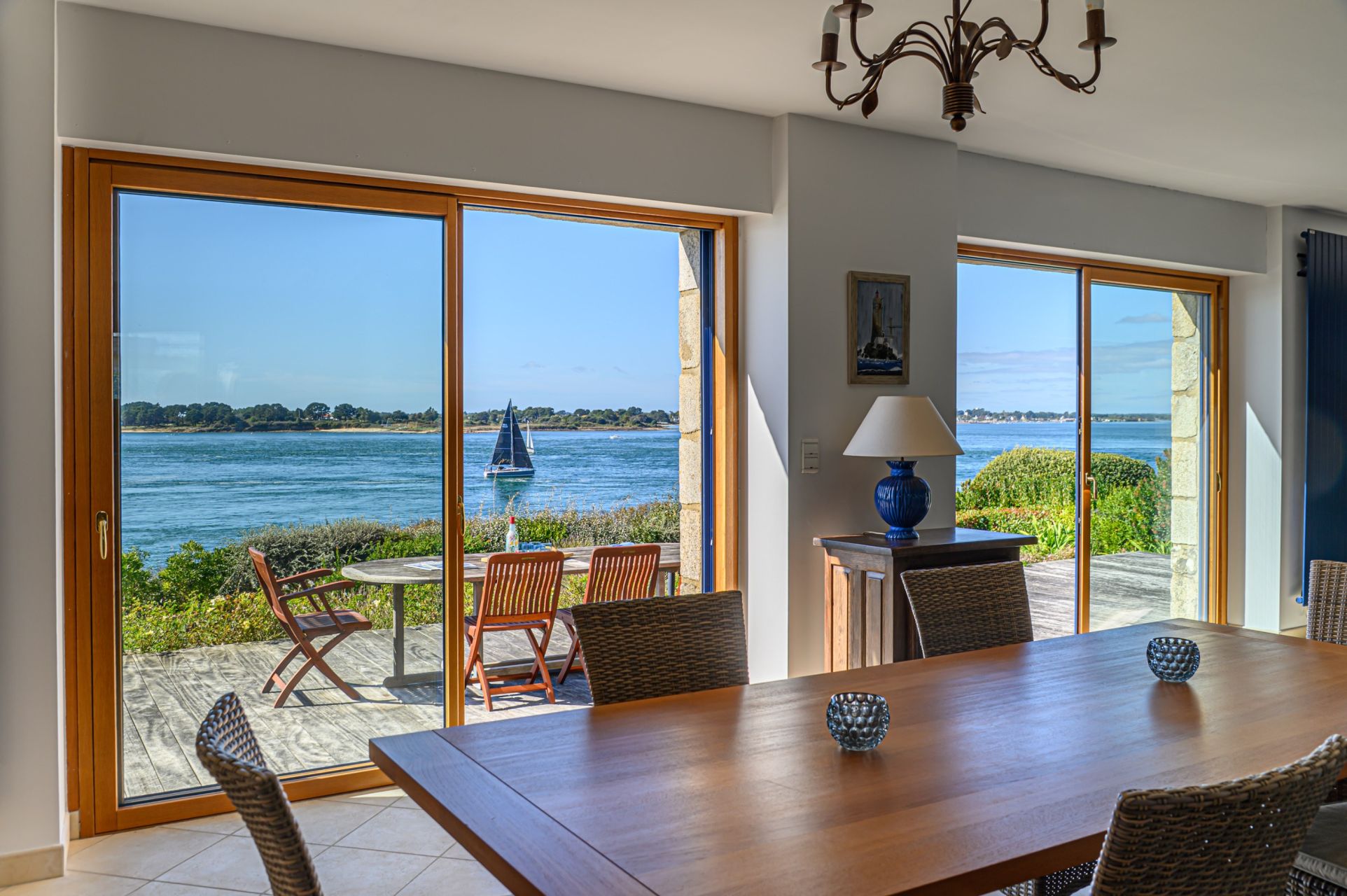 luxury house 6 Rooms for sale on PORT NAVALO (56640)