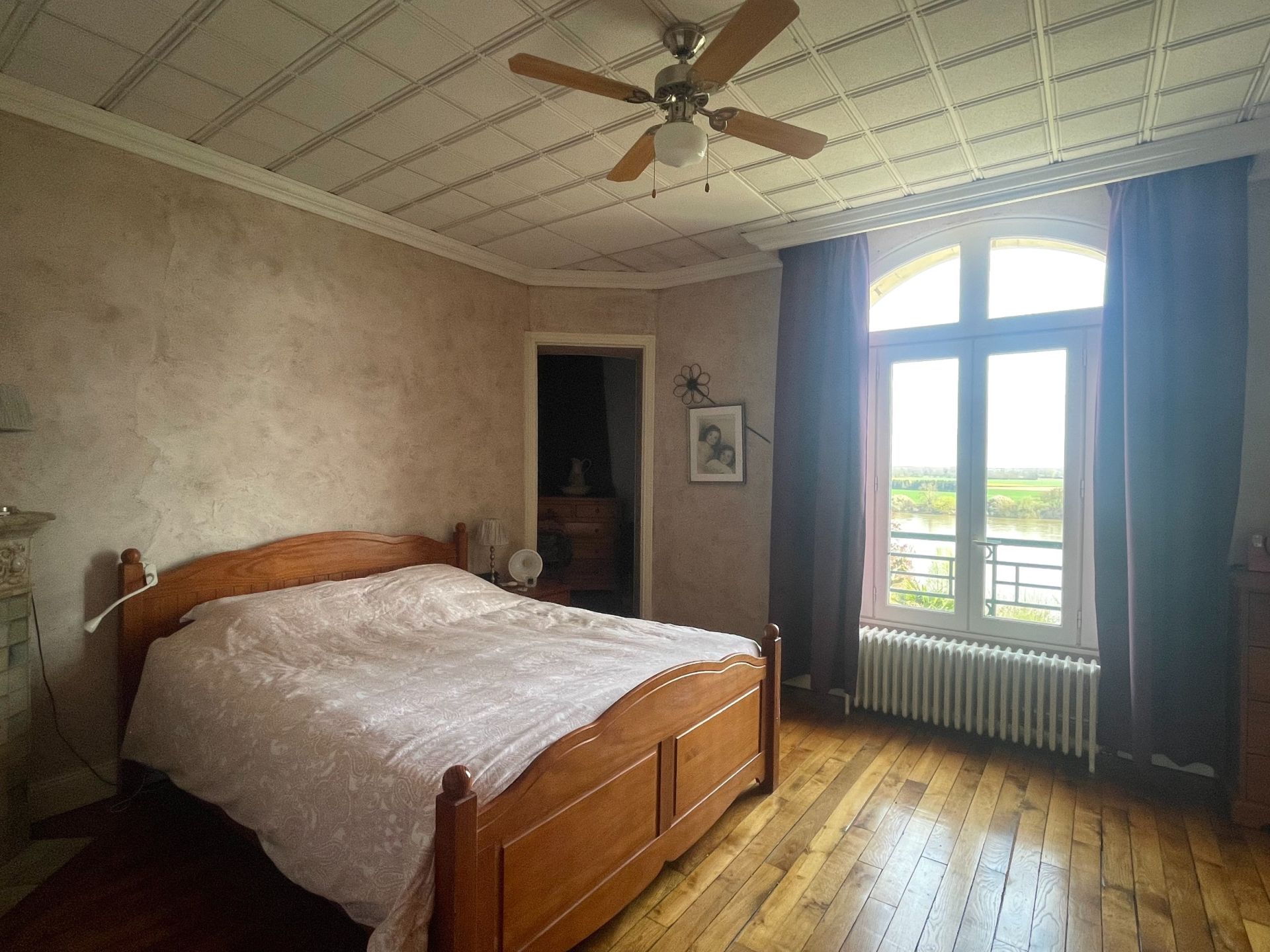 luxury house 10 Rooms for sale on MEUNG SUR LOIRE (45130)