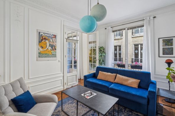 Sale Luxury apartment Paris 17 5 Rooms 98.04 m²