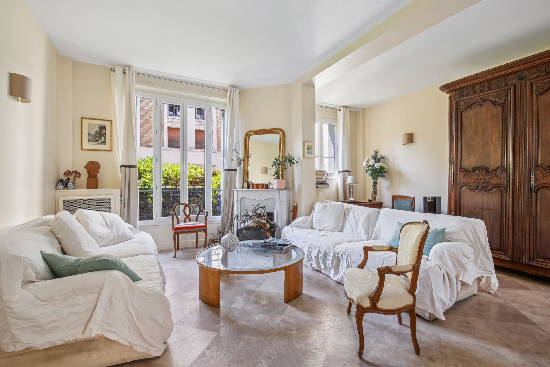 luxury house 7 Rooms for sale on LA GARENNE COLOMBES (92250)