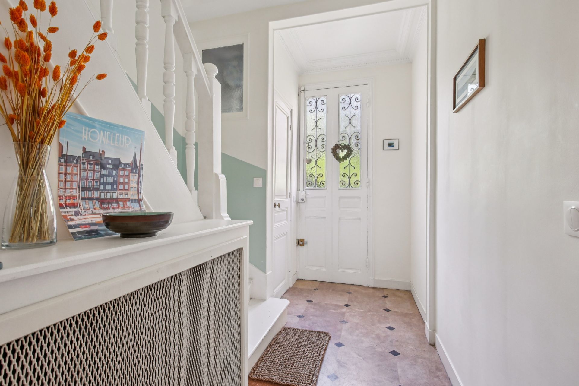 luxury house 7 Rooms for sale on LA GARENNE COLOMBES (92250)