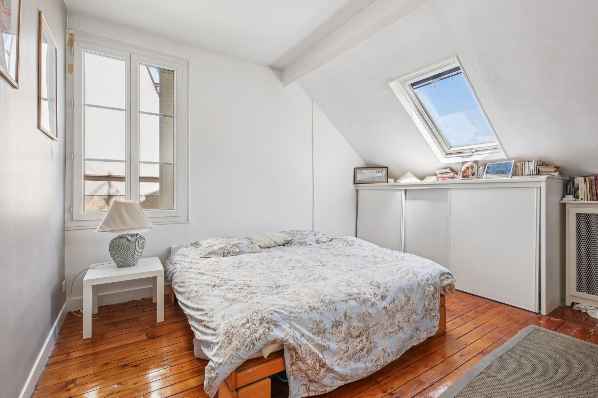 luxury house 7 Rooms for sale on LA GARENNE COLOMBES (92250)