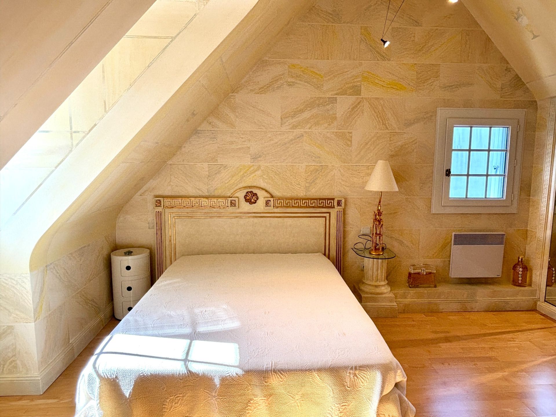 luxury house 7 Rooms for sale on ST ROCH (37390)