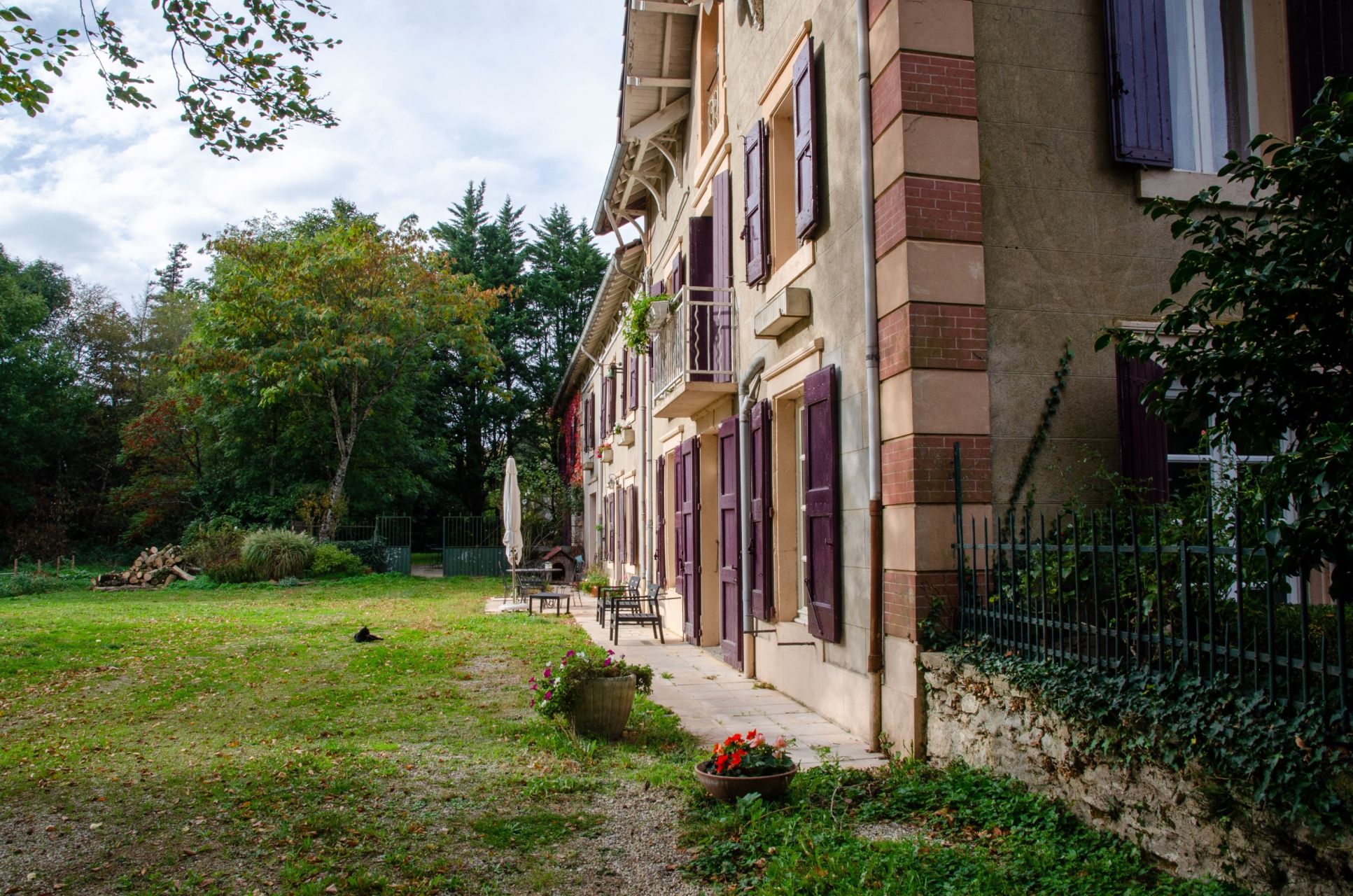 mansion 20 Rooms for sale on MAZAMET (81200)