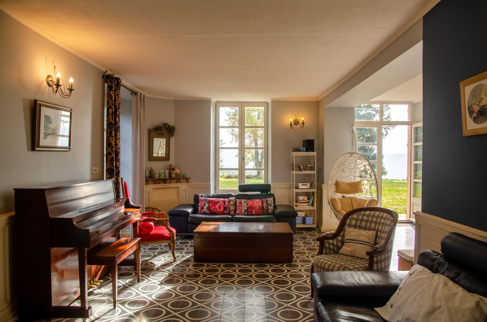 mansion 20 Rooms for sale on MAZAMET (81200)