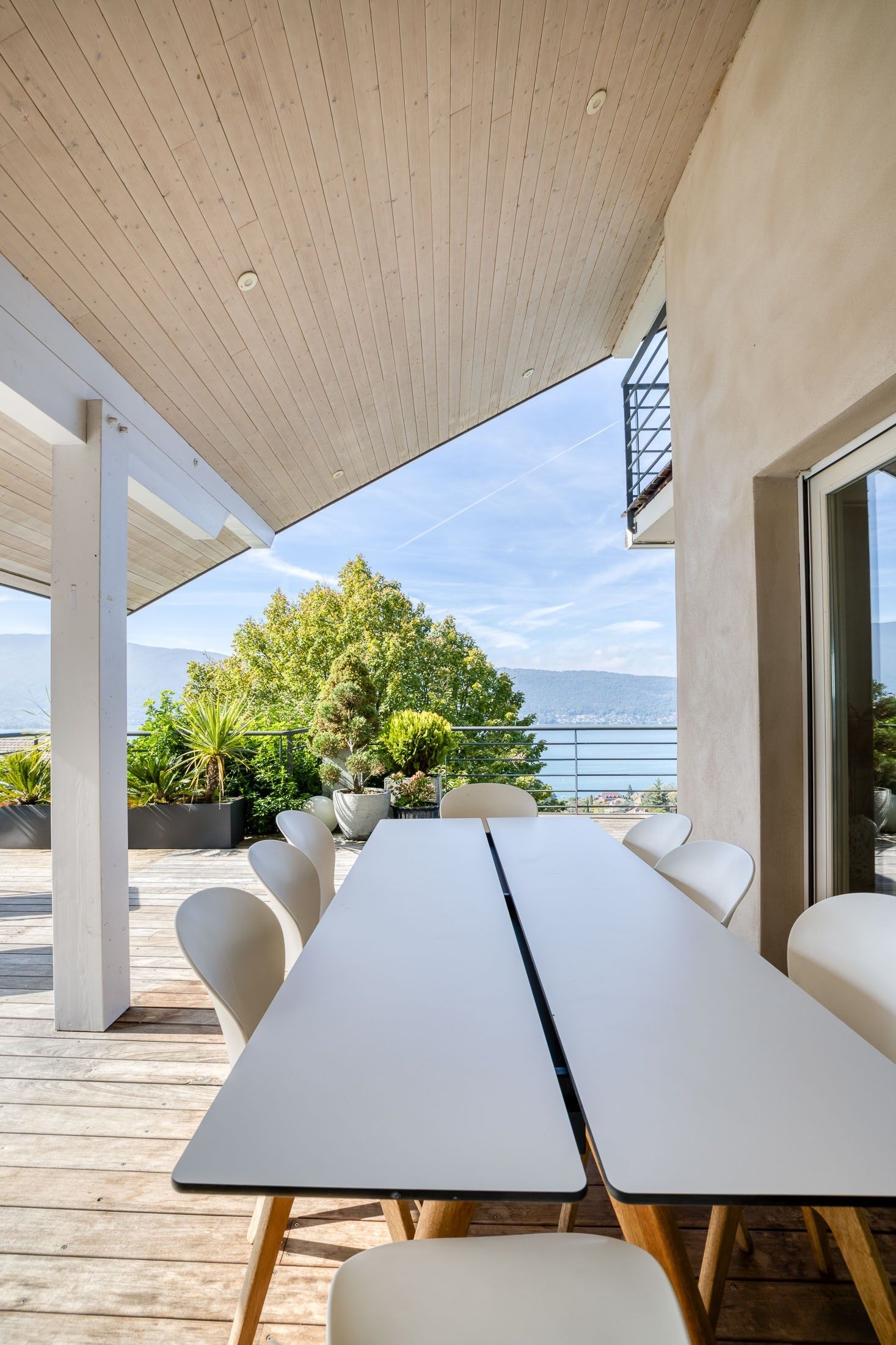 luxury house 6 Rooms for sale on VEYRIER DU LAC (74290)