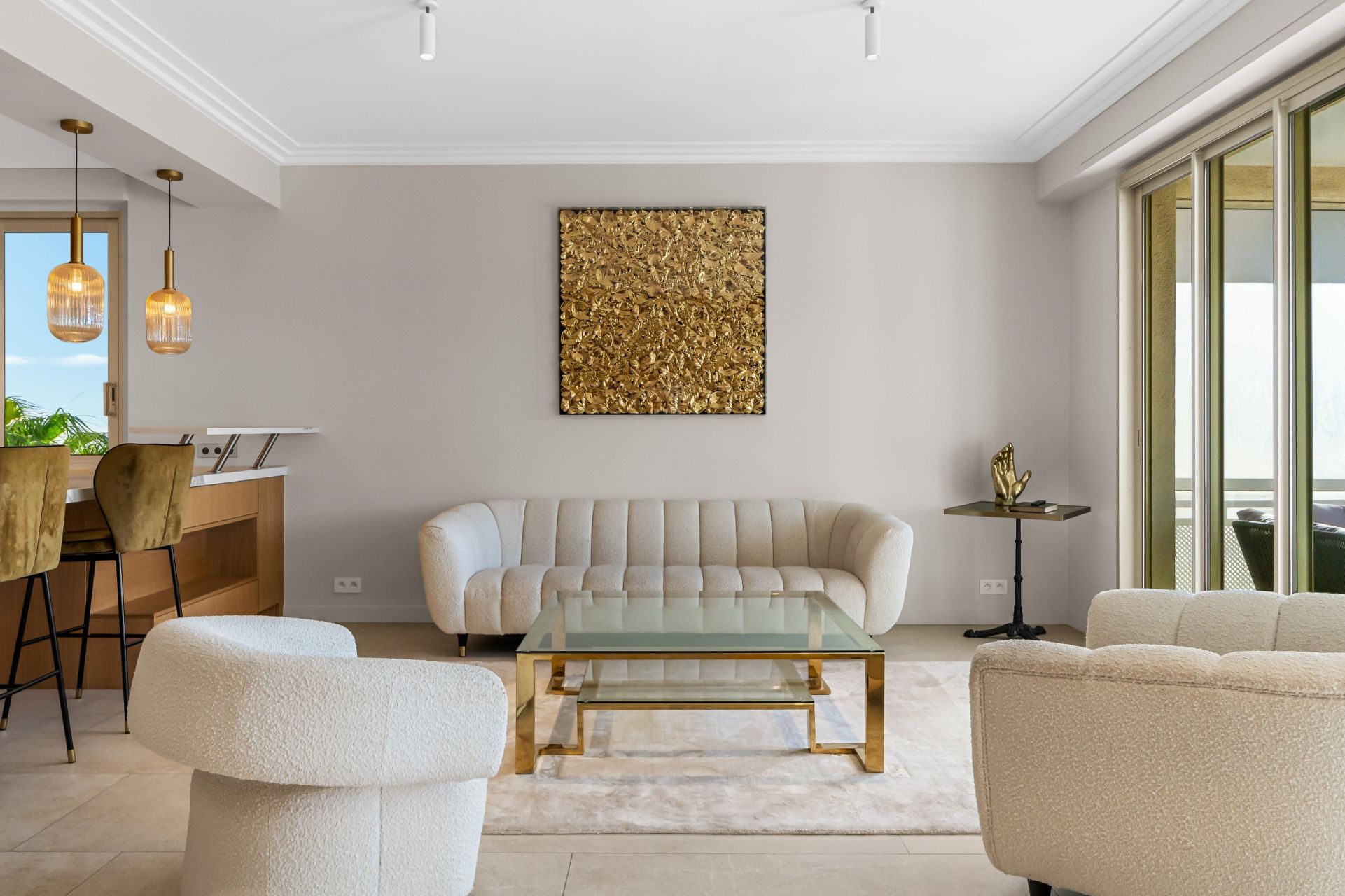 luxury apartment 3 Rooms for sale on CANNES (06400)
