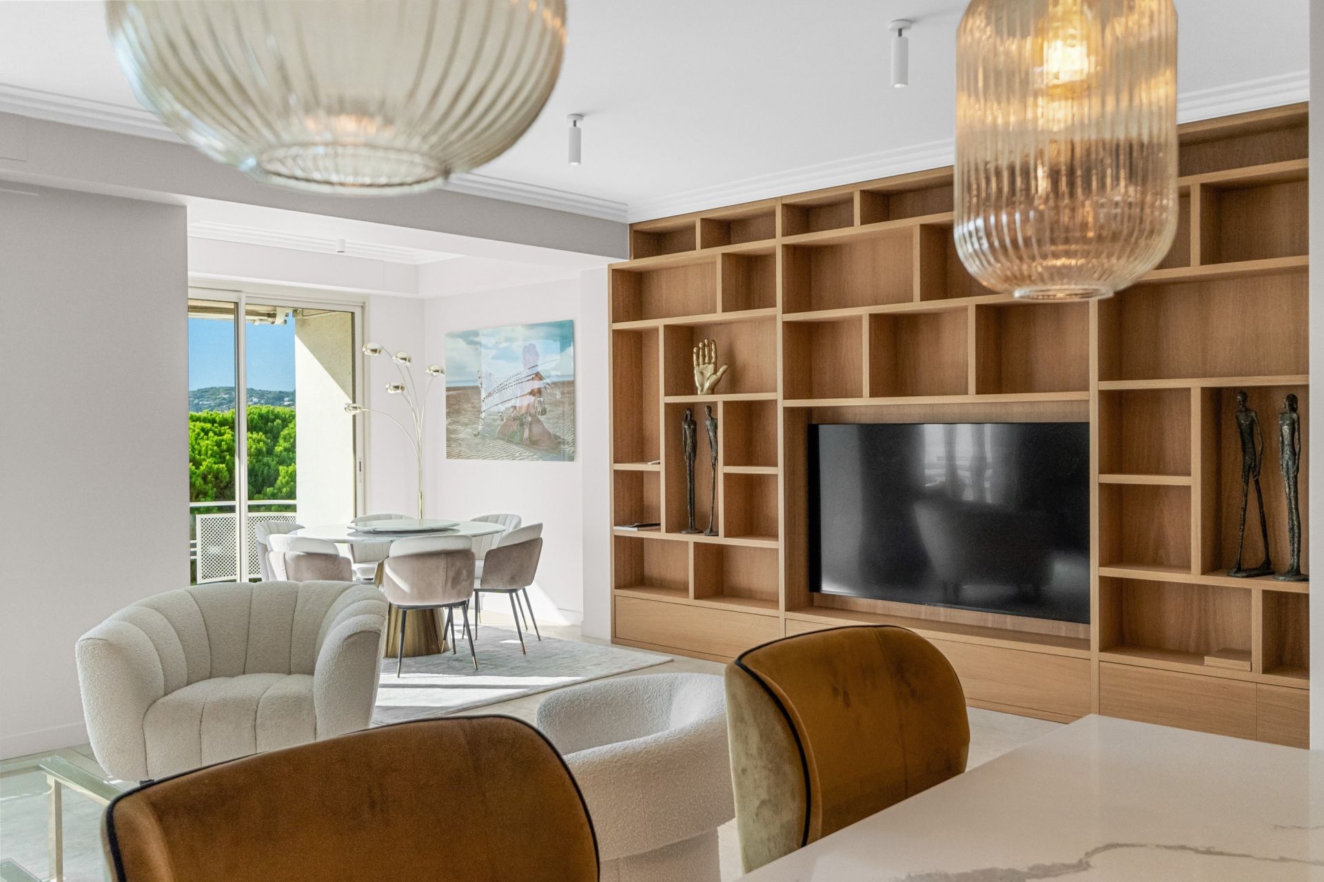 luxury apartment 3 Rooms for sale on CANNES (06400)