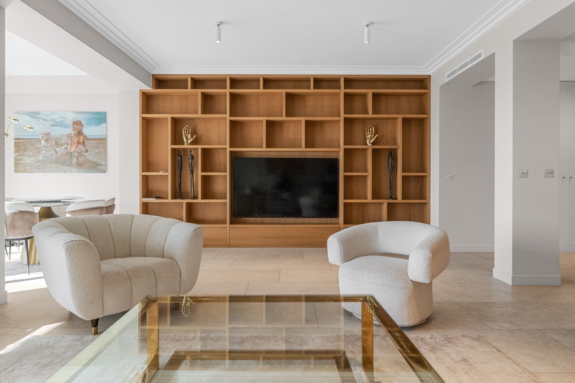 luxury apartment 3 Rooms for sale on CANNES (06400)