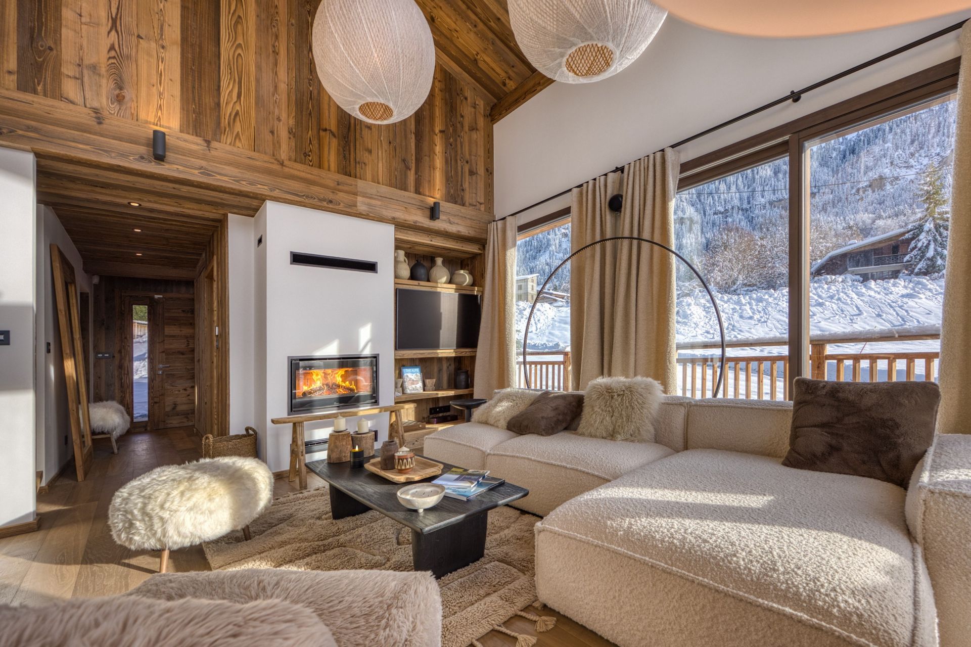 luxury chalet 8 Rooms for seasonal rent on MEGEVE (74120)