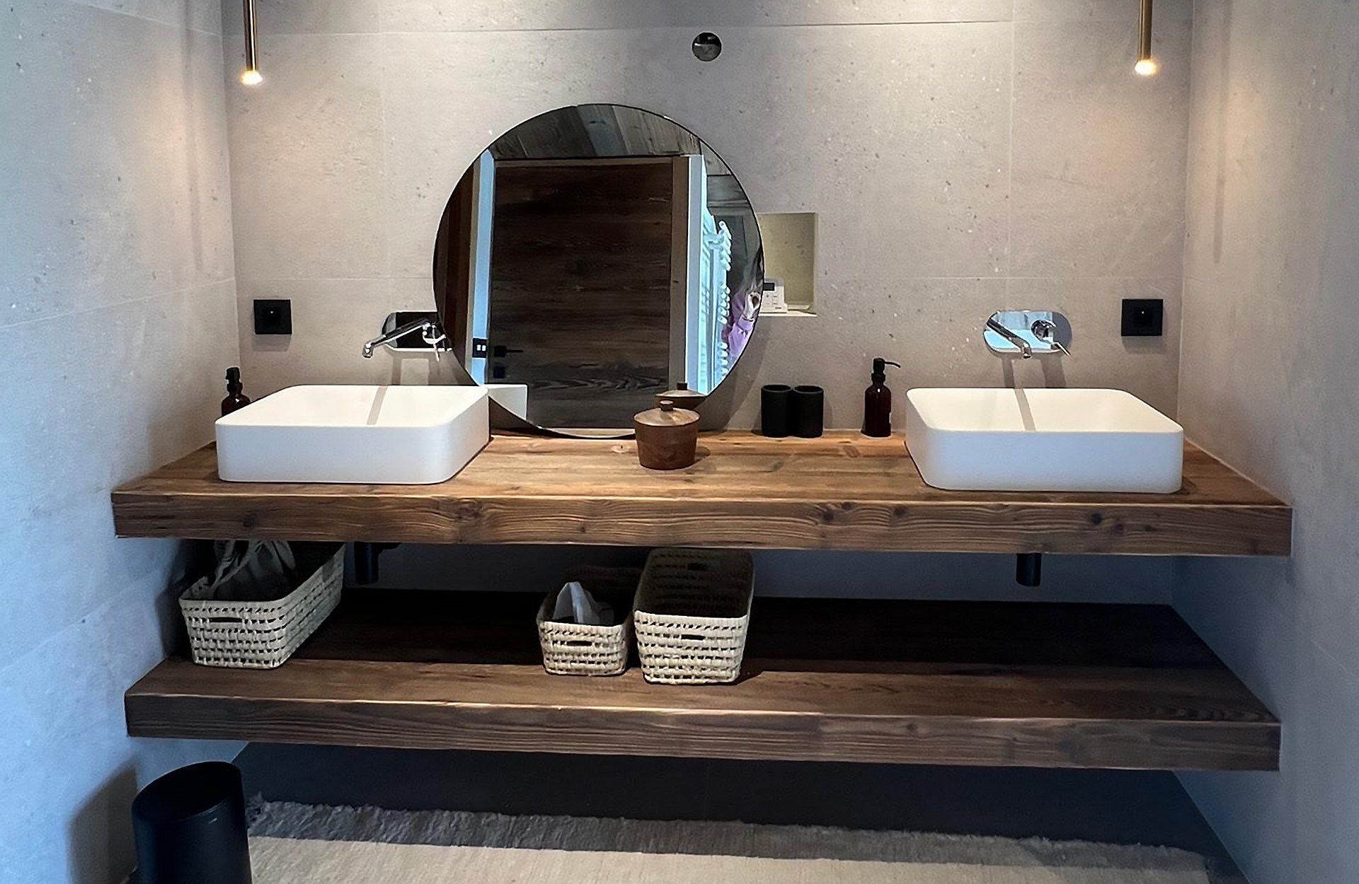 luxury chalet 8 Rooms for seasonal rent on MEGEVE (74120)