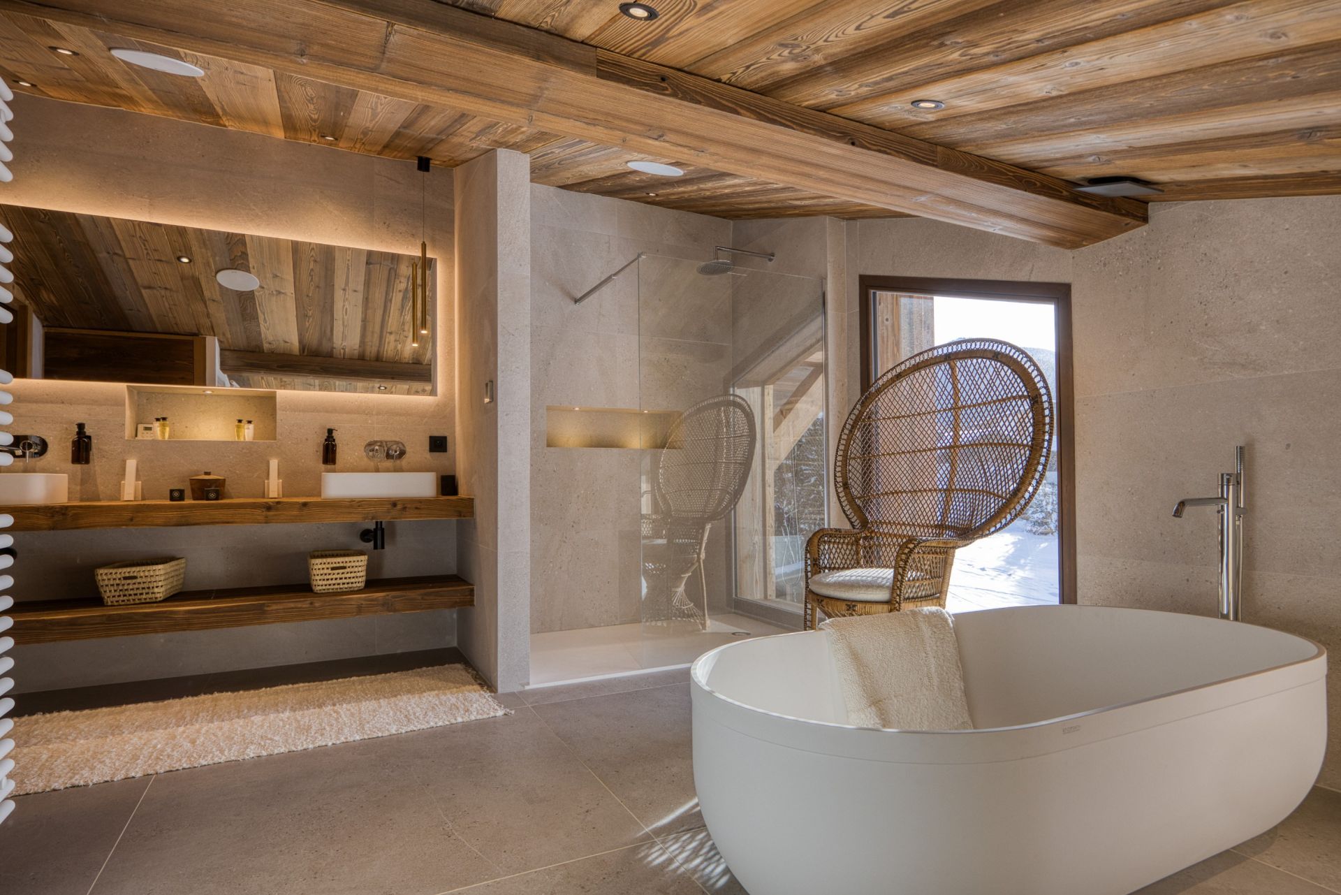 luxury chalet 8 Rooms for seasonal rent on MEGEVE (74120)
