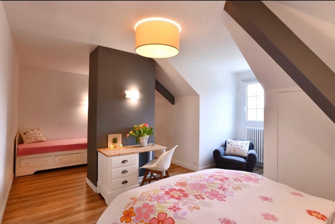luxury house 10 Rooms for sale on LA CHAPELLE SUR ERDRE (44240)