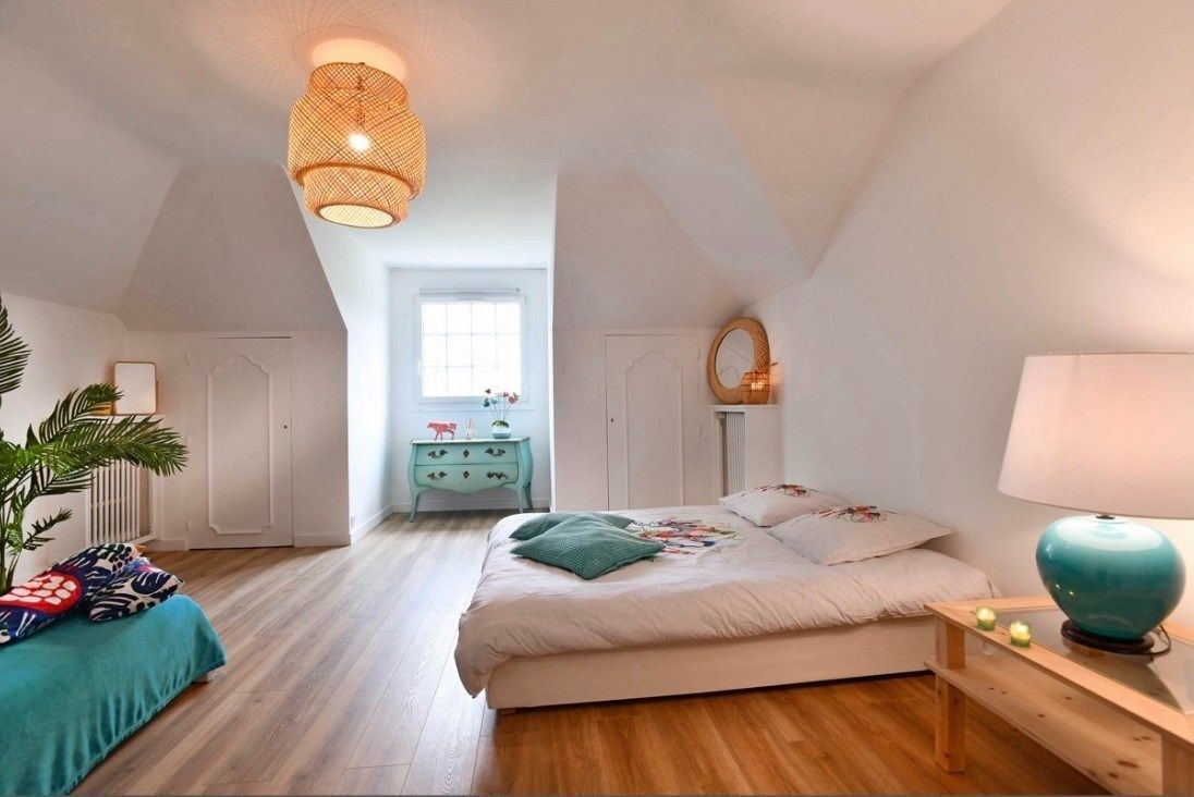 luxury house 10 Rooms for sale on LA CHAPELLE SUR ERDRE (44240)