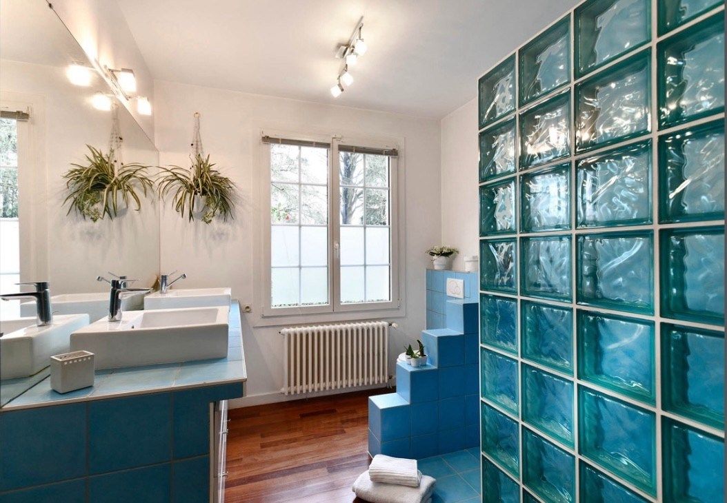 luxury house 10 Rooms for sale on LA CHAPELLE SUR ERDRE (44240)