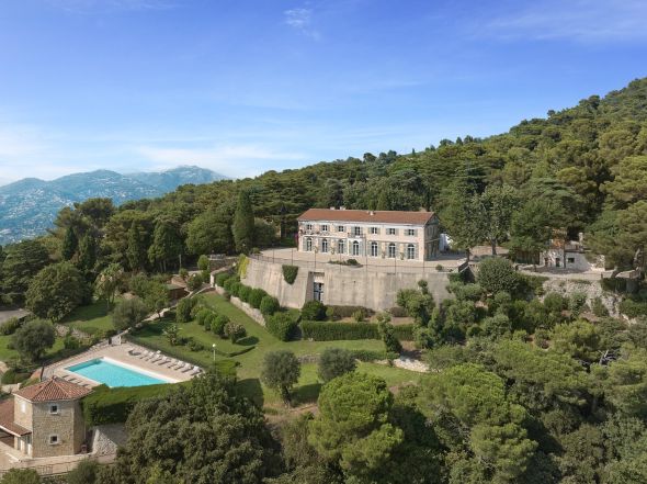 Sale Luxury property Villefranche-sur-Mer 25&nbsp;Rooms 1600&nbsp;m²