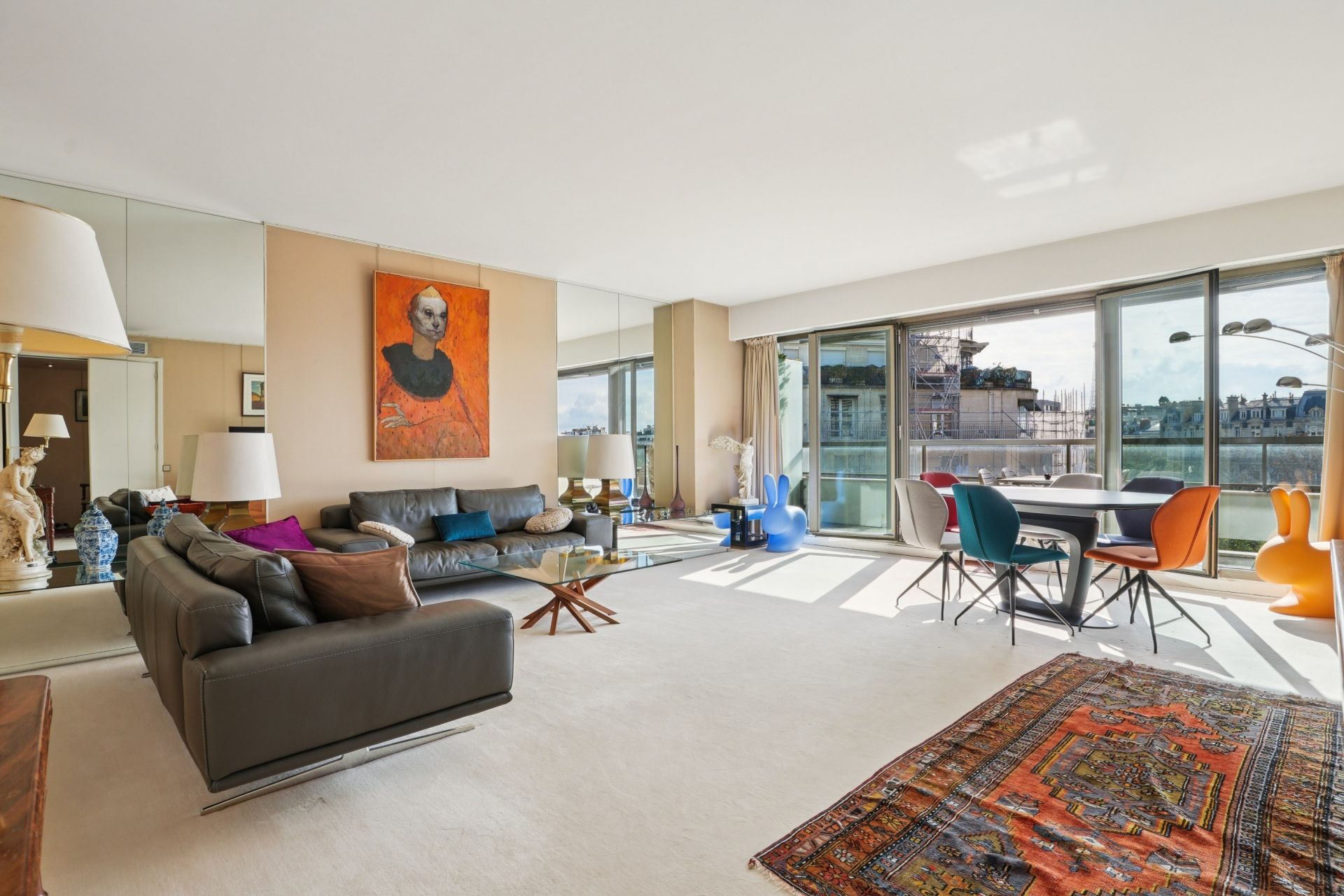 luxury apartment 4 Rooms for sale on PARIS (75116)