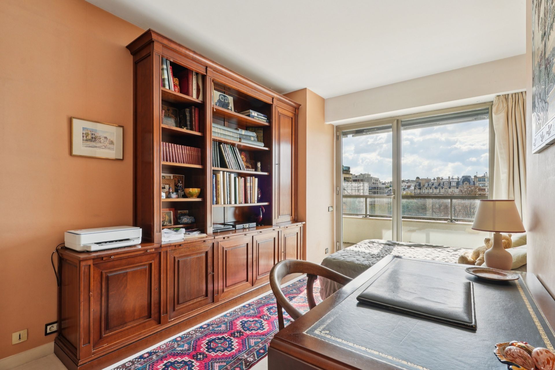 luxury apartment 4 Rooms for sale on PARIS (75116)