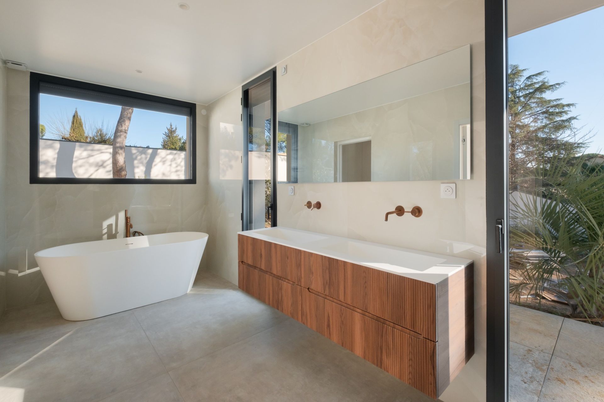 luxury house 7 Rooms for sale on CASTELNAU LE LEZ (34170)