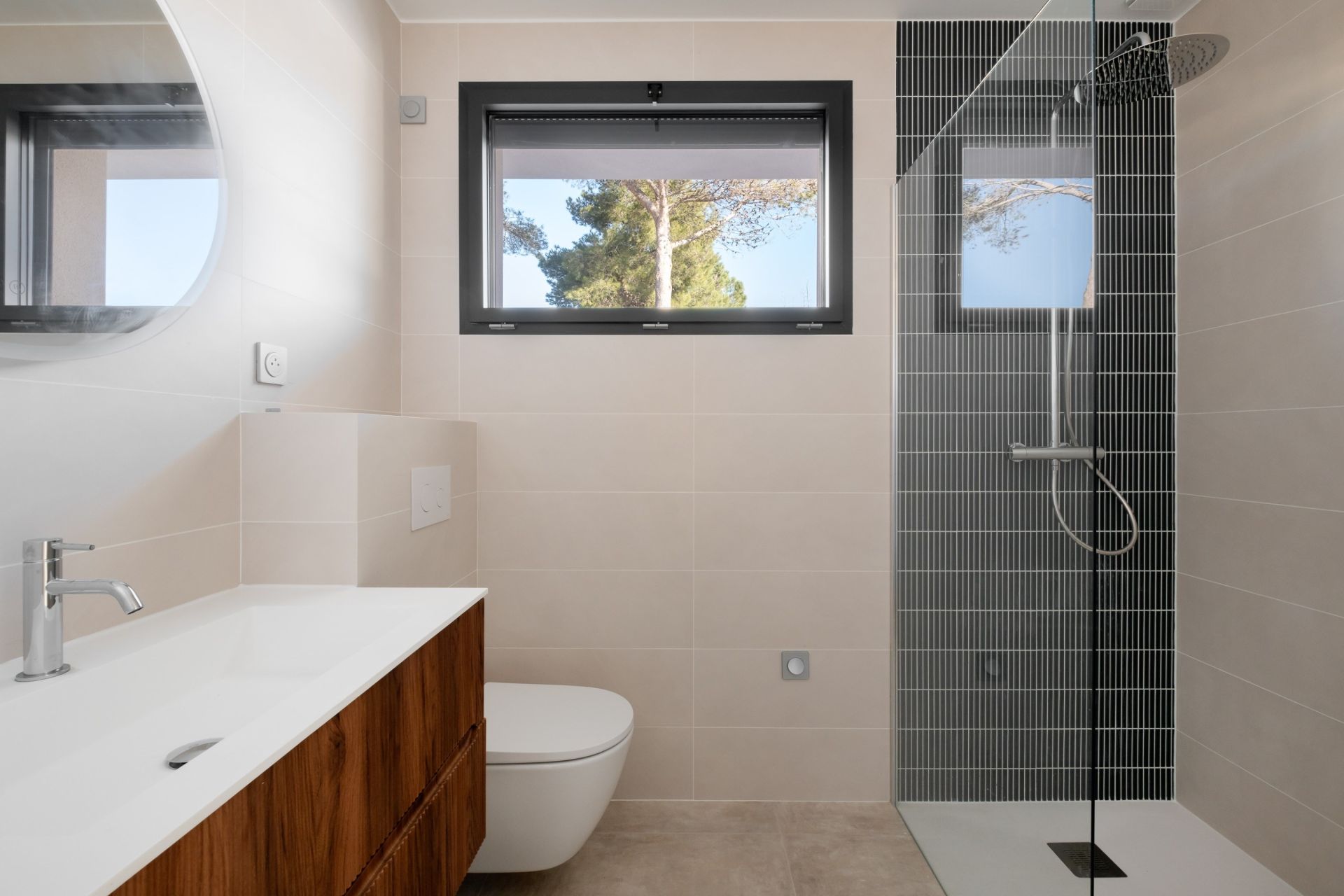 luxury house 7 Rooms for sale on CASTELNAU LE LEZ (34170)