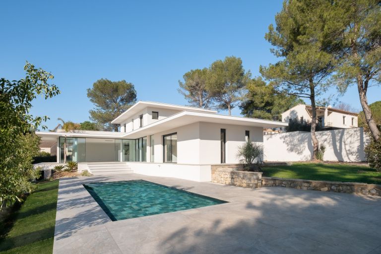 luxury house 7 Rooms for sale on CASTELNAU LE LEZ (34170)