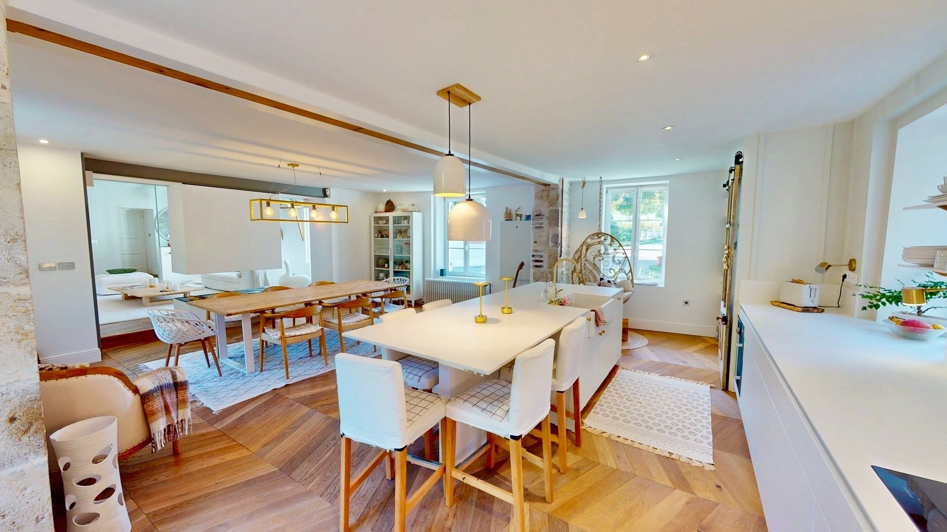 luxury house 10 Rooms for sale on ST JEAN DE BRAYE (45800)