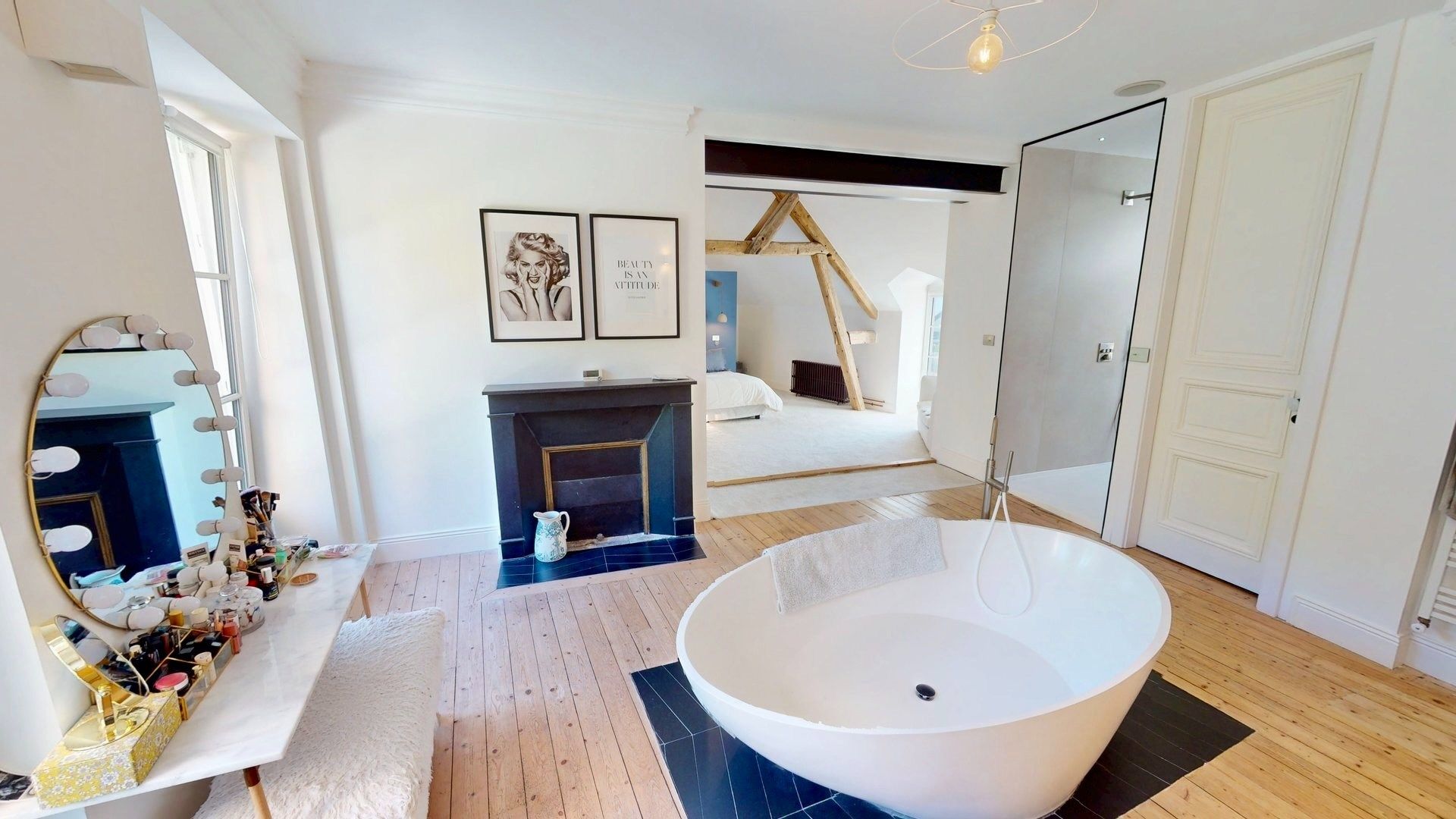 luxury house 10 Rooms for sale on ST JEAN DE BRAYE (45800)