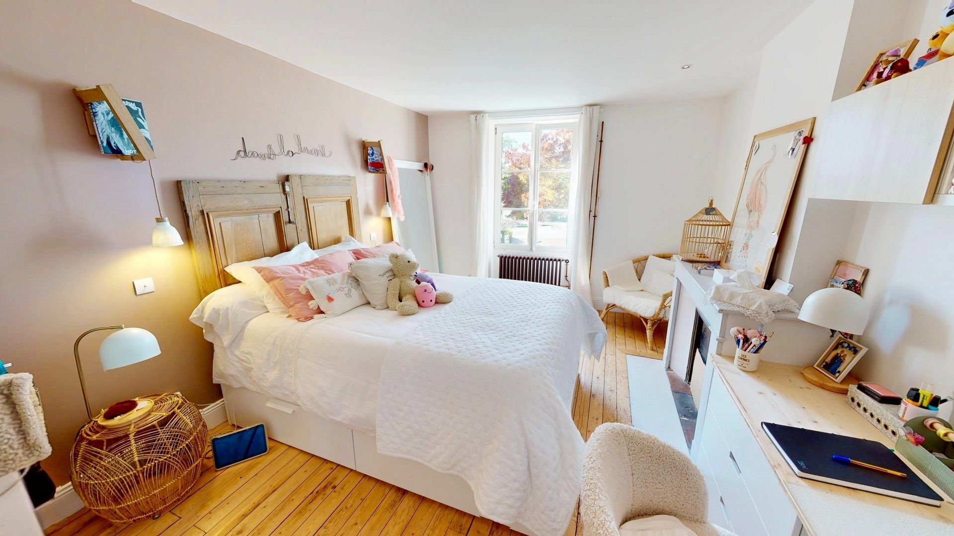 luxury house 10 Rooms for sale on ST JEAN DE BRAYE (45800)