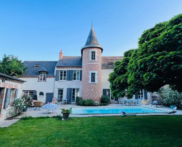 Sale Luxury house Saint-Jean-de-Braye 10 Rooms 355 m²