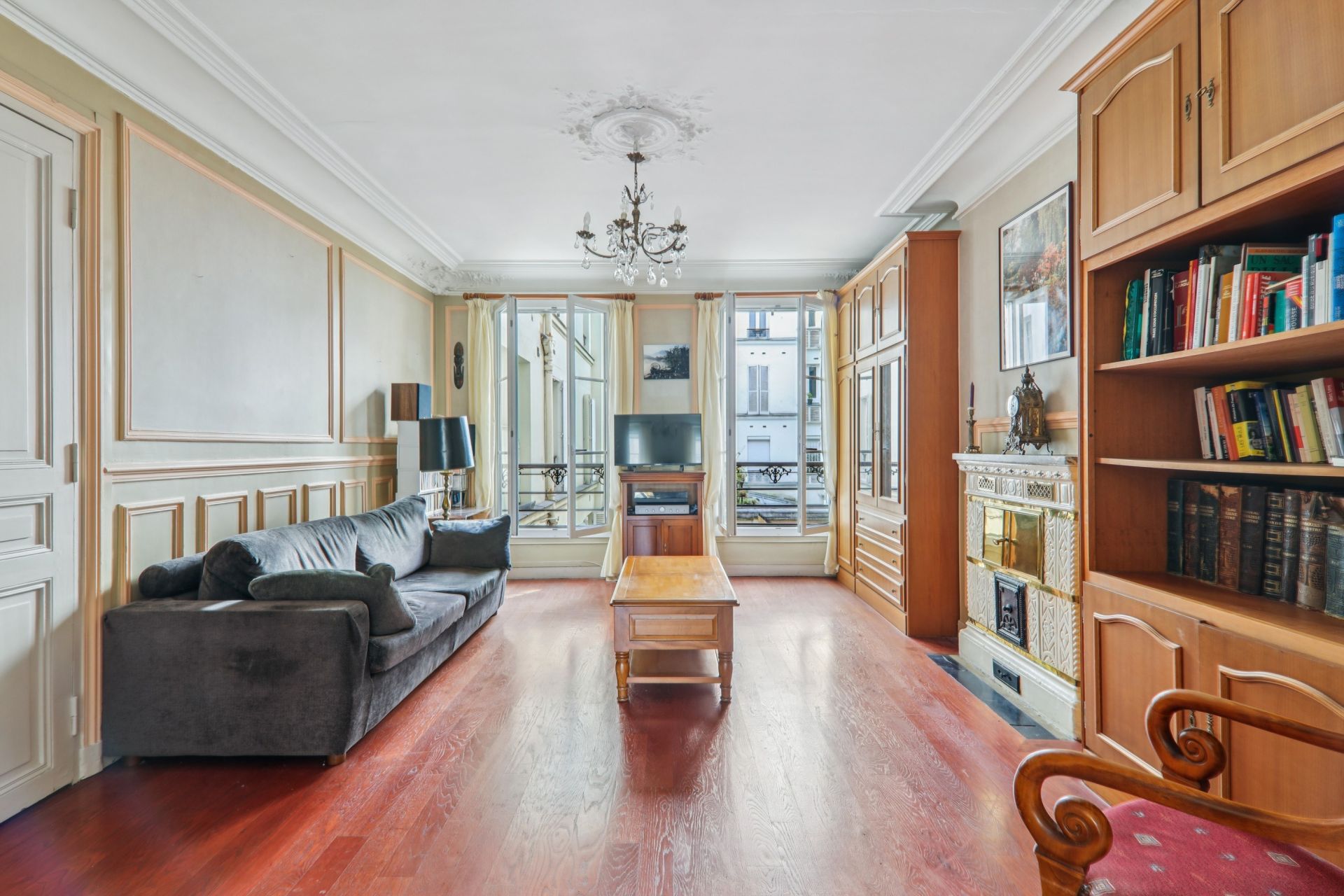 luxury apartment 5 Rooms for sale on PARIS (75009)