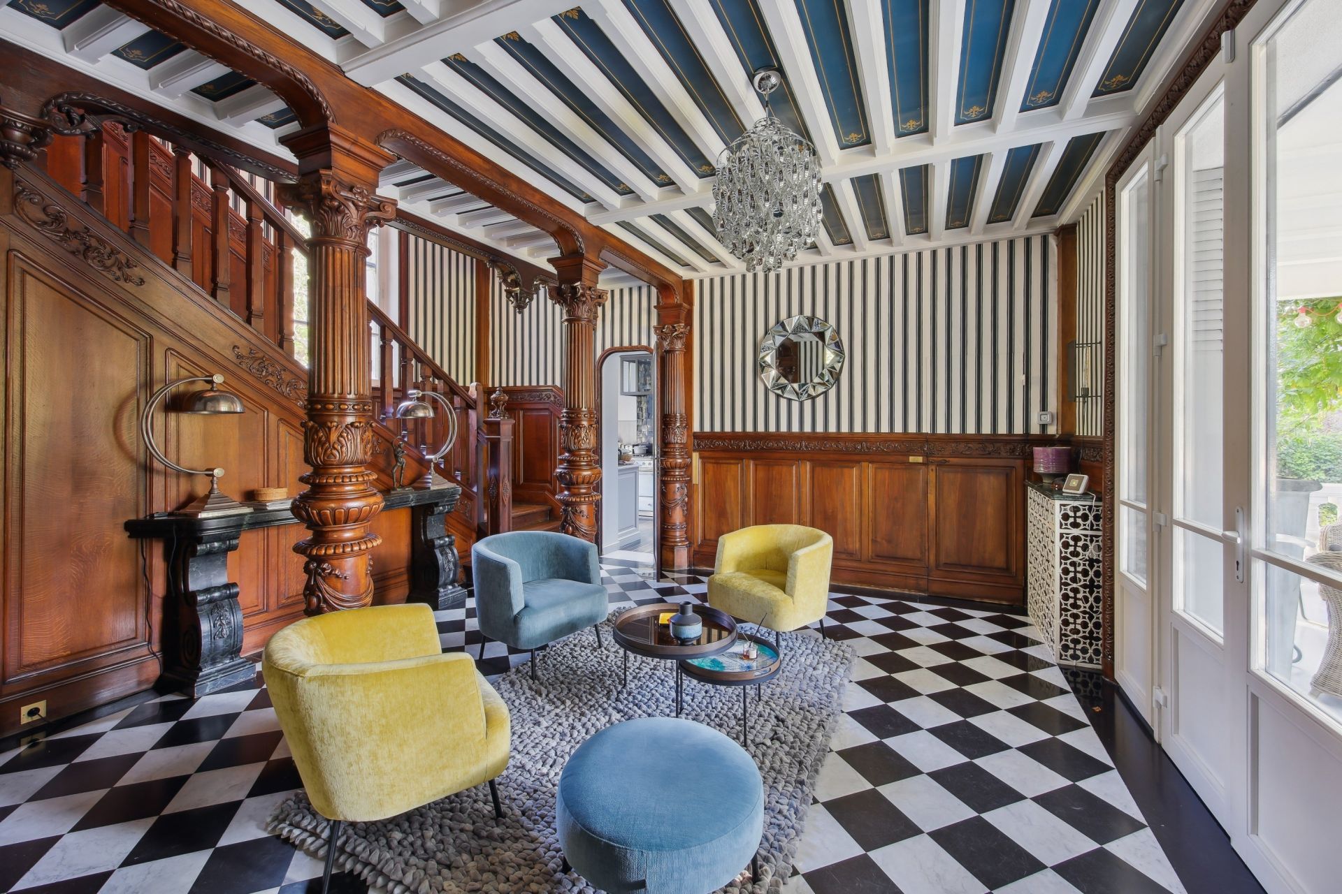 luxury house 6 Rooms for sale on LE VESINET (78110)