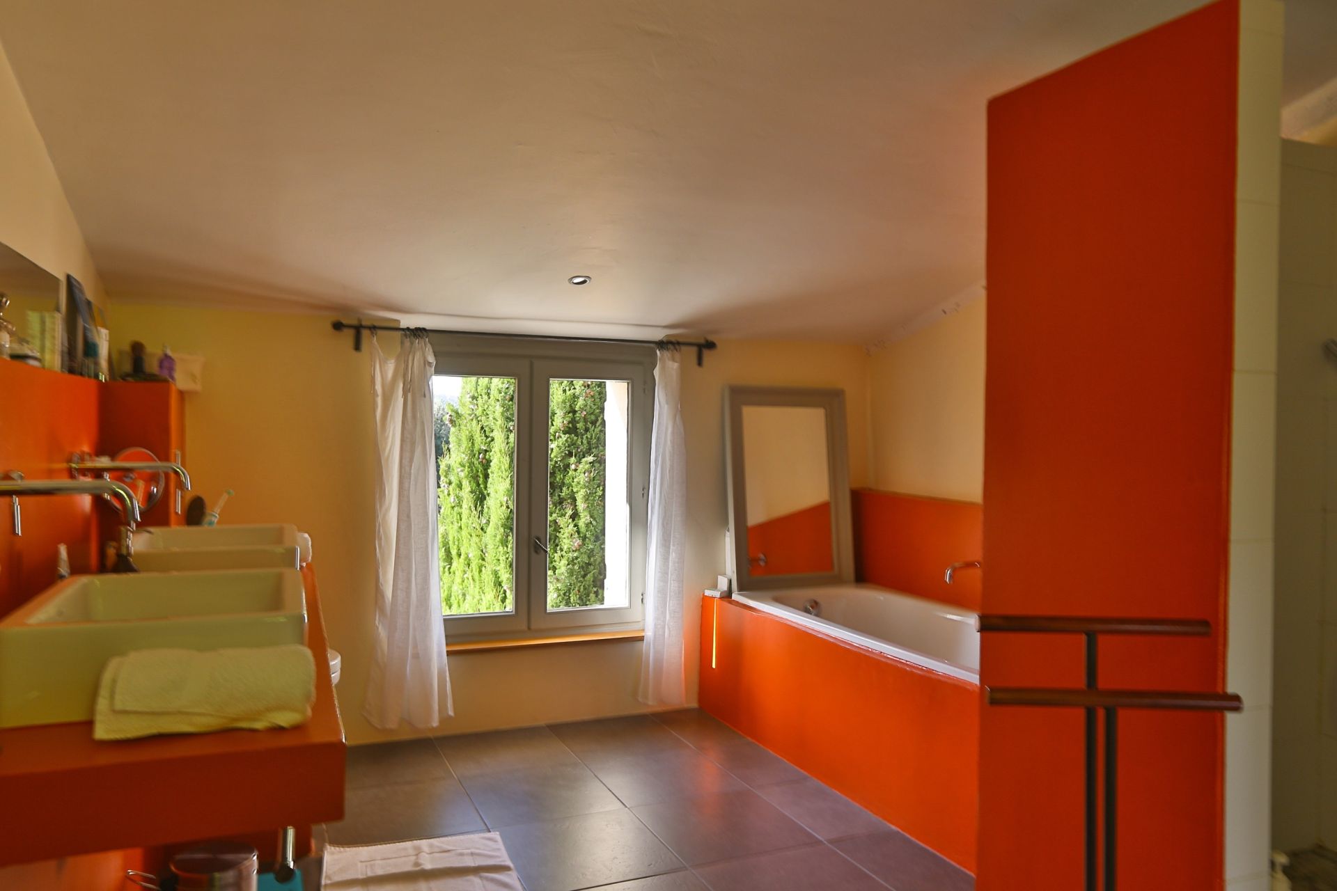 maison de luxe 15 Pièces en vente sur MALAUCENE (84340)