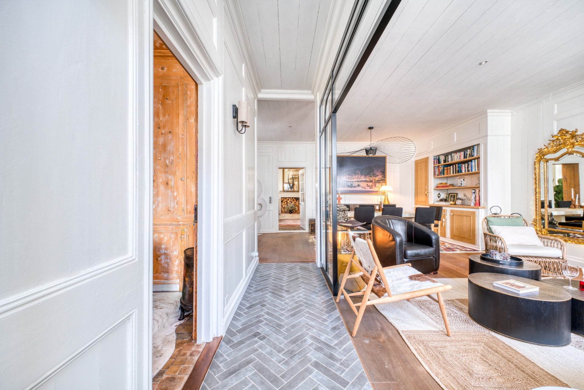 luxury house 8 Rooms for sale on ST MARTIN DE RE (17410)