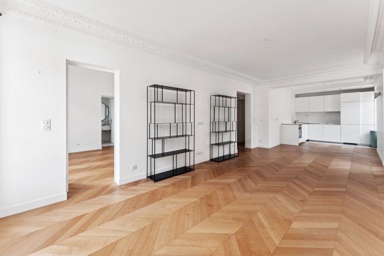 luxury apartment 3 Rooms for sale on PARIS (75007)