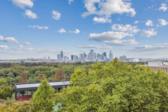 Sale Luxury apartment Paris 16 4 Rooms 165 m²