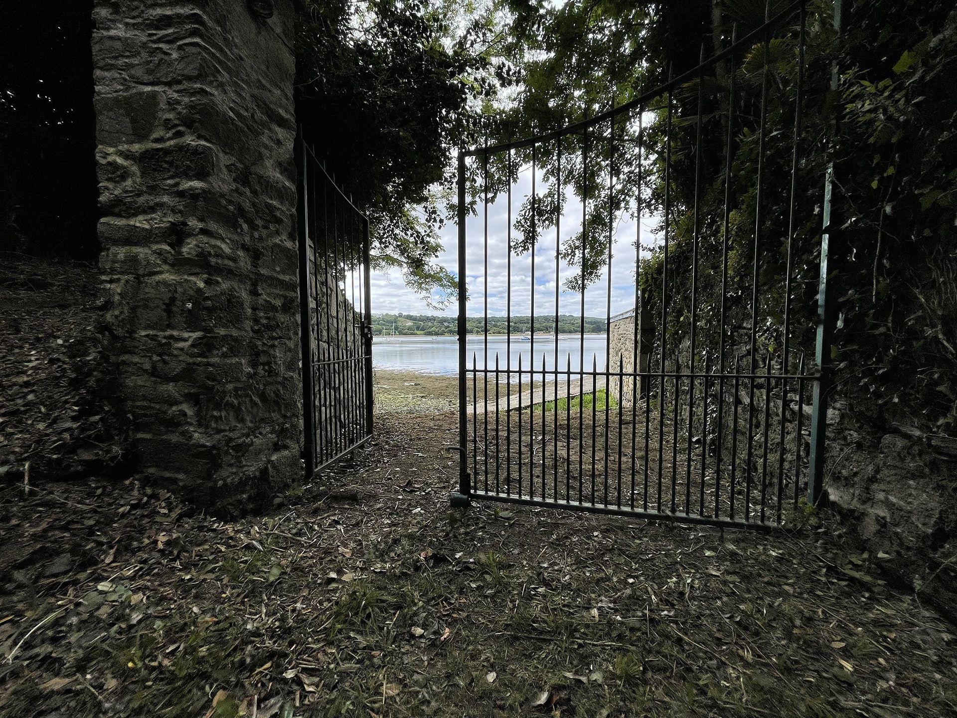 manor house 16 Rooms for sale on GUIPAVAS (29490)