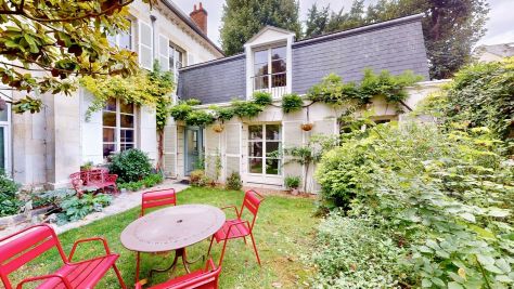 Sale Luxury house Orléans 7 Rooms 179 m²