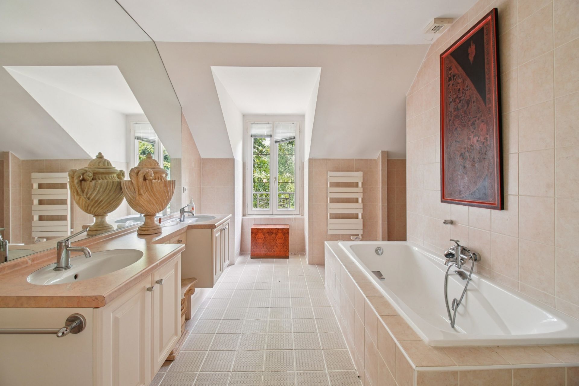 luxury house 7 Rooms for sale on MONTFORT L AMAURY (78490)