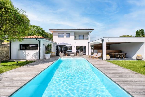 Sale Luxury house Bourgneuf 7&nbsp;Rooms 185&nbsp;m²