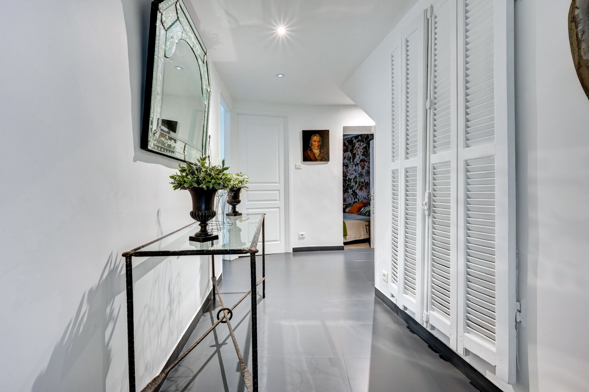 luxury apartment 5 Rooms for sale on AIX EN PROVENCE (13100)