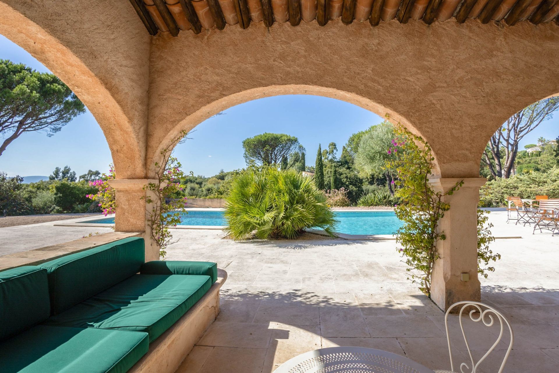 luxury provencale house 9 Rooms for sale on GRIMAUD (83310)
