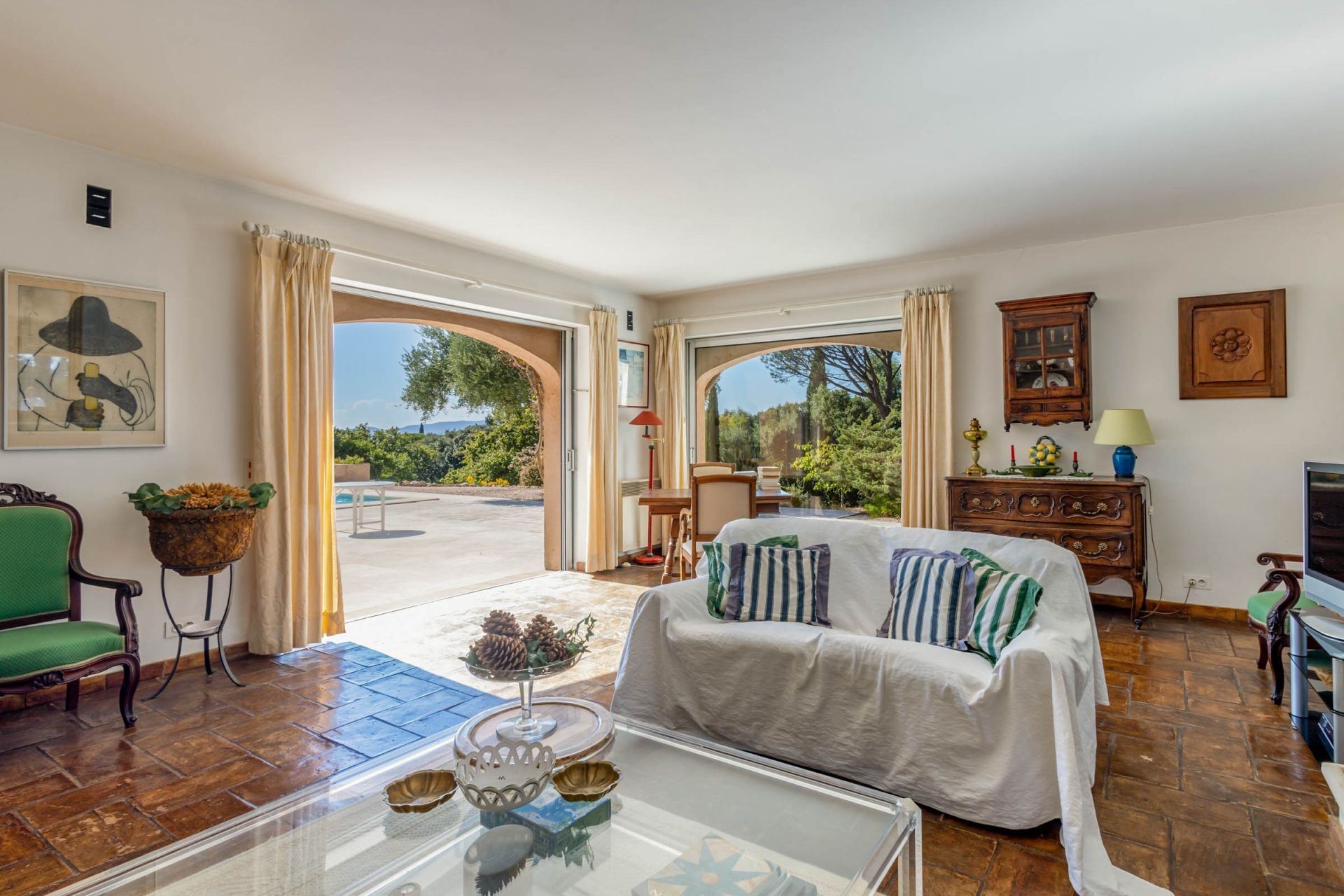 luxury provencale house 9 Rooms for sale on GRIMAUD (83310)