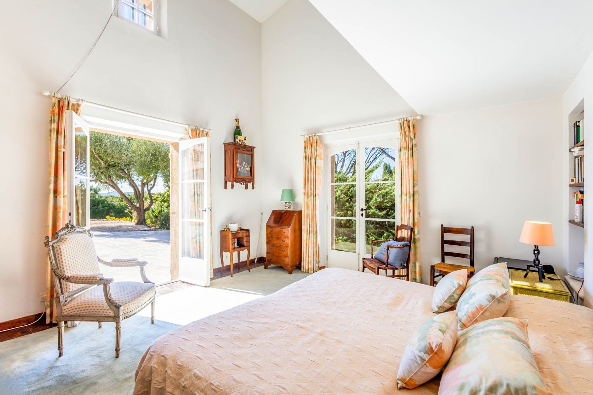 luxury provencale house 9 Rooms for sale on GRIMAUD (83310)