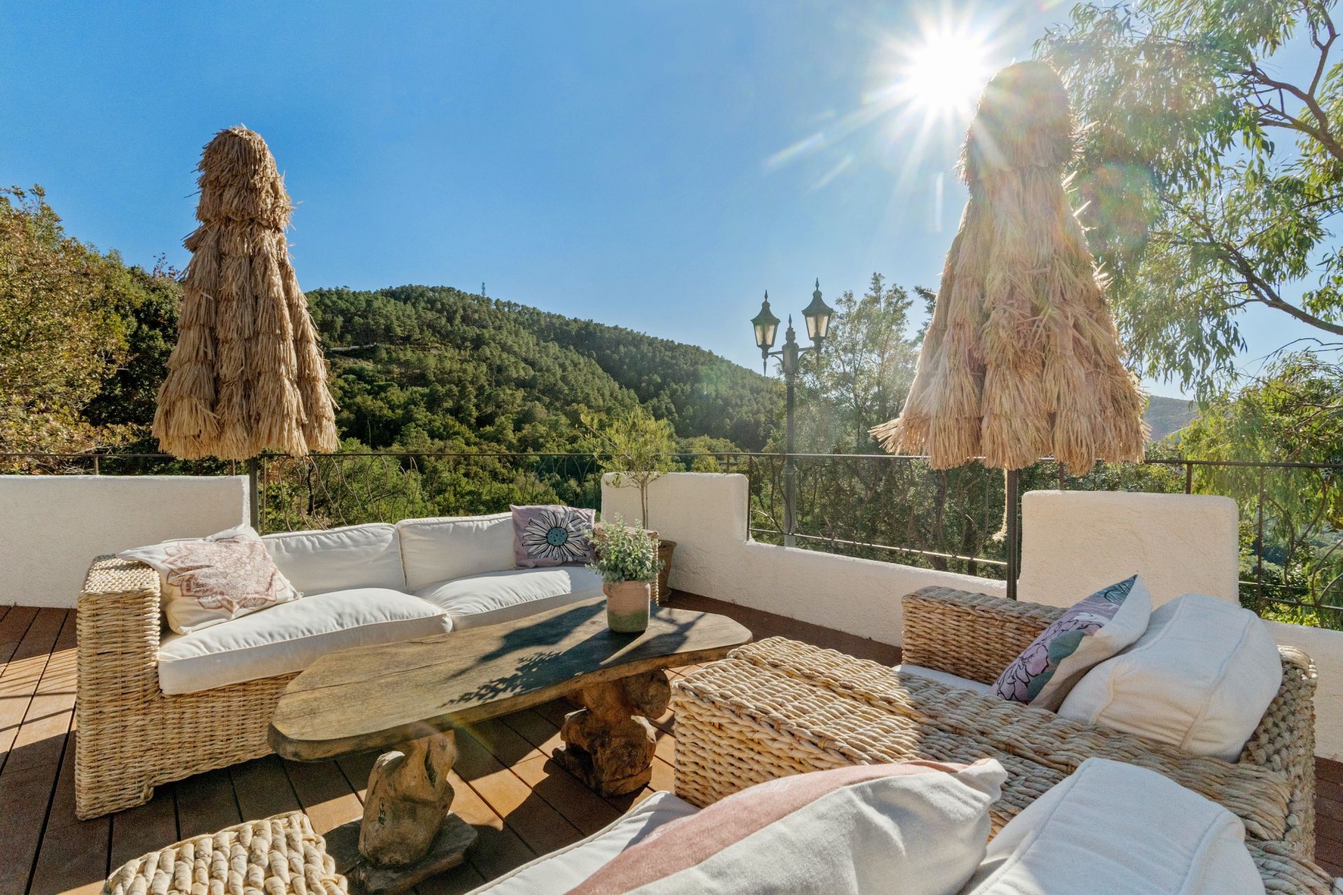 villa de luxe 8 Pièces en vente sur LES ADRETS DE L ESTEREL (83600)