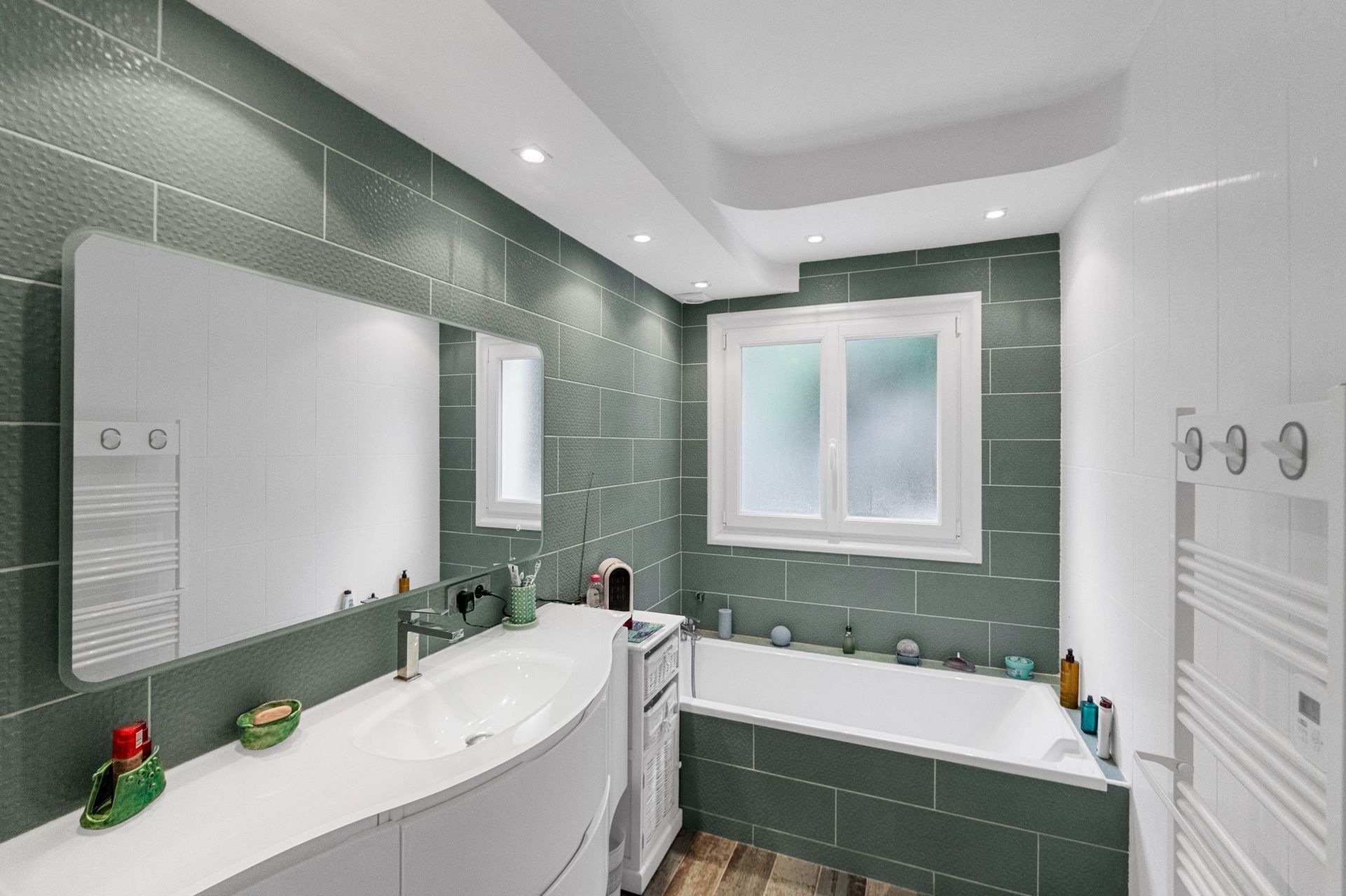 luxury villa 5 Rooms for sale on MOUGINS (06250)