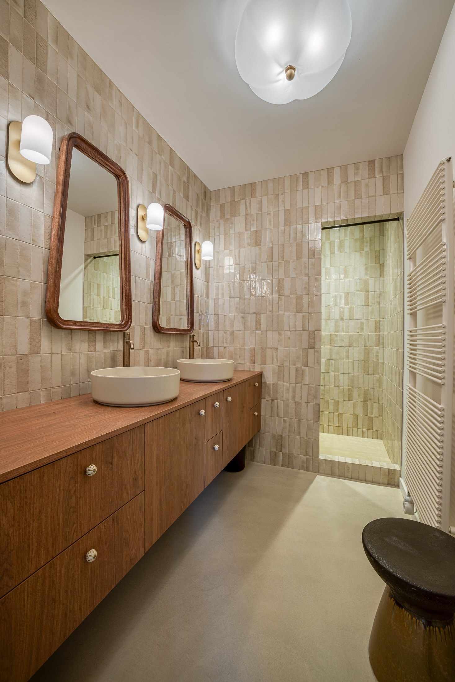 luxury apartment 5 Rooms for sale on ANNECY (74000)
