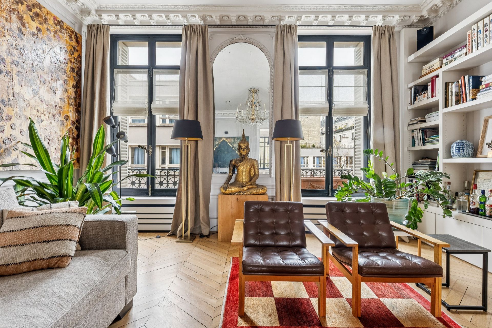 luxury apartment 5 Rooms for sale on PARIS (75008)